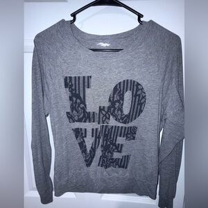 Forever 21 Gray Graphic Long Sleeve Semi-Crop Shirt